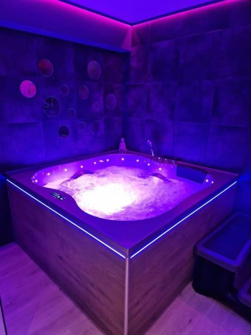 L'Ecrin Duplex Balneo & Sauna Troyes Zewnętrze zdjęcie
